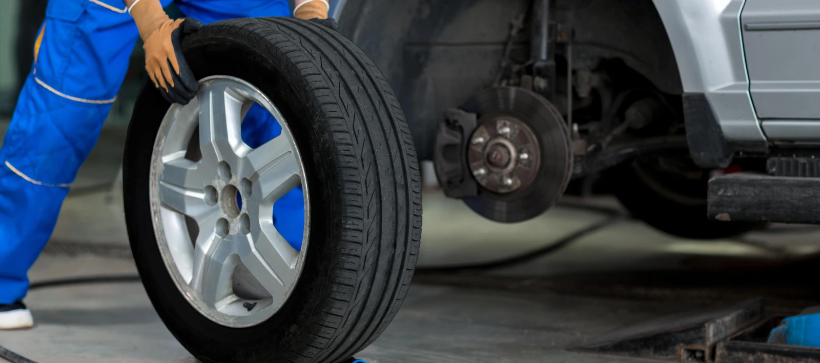 roadside tire change and replacement near my location